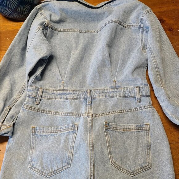 Le Lis Womens I'm Always Cool Denim Long Sleeve Romper Size L - Picture 3 of 6